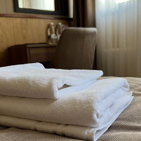 Sport Hotel 2 Cherkasy Bagian luar foto
