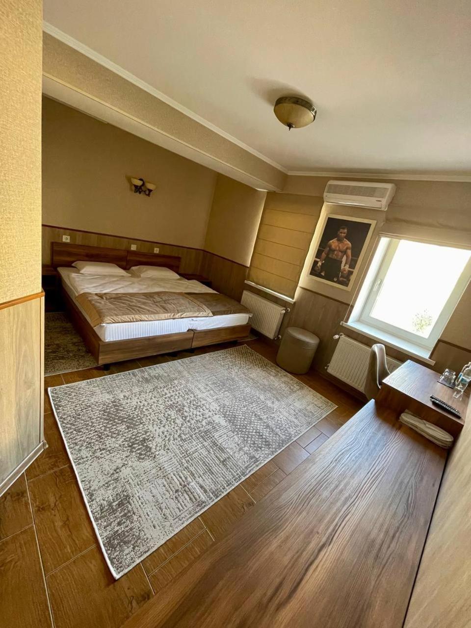 Sport Hotel 2 Cherkasy Bagian luar foto